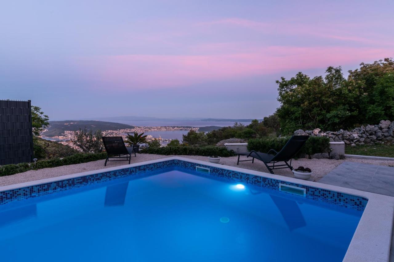 Vacation House Miramar Villa *